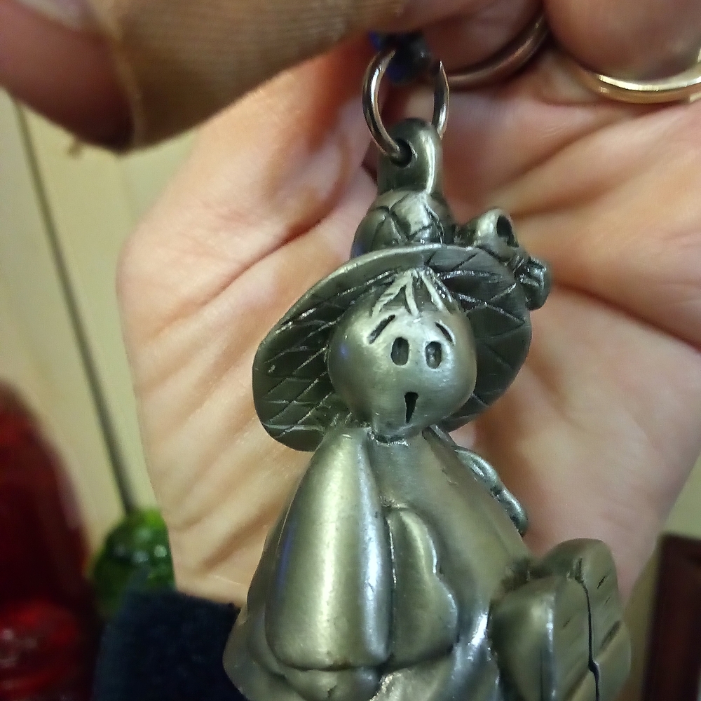 Vintage Pewter Candle Snuffer. - Picture 7 of 14